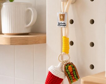 Crochet Hot Dog & Drink Keychain – Handmade Foodie Bag/Backpack Charm Gift