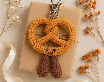 Pretzel Keychain – Handmade Crochet Food Bag Charm, Fun Amigurumi Gift for Foodies