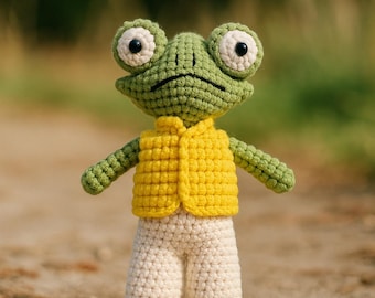 Adorable Green Crochet Frog Plush Kawaii Amigurumi Toy Pond Gift