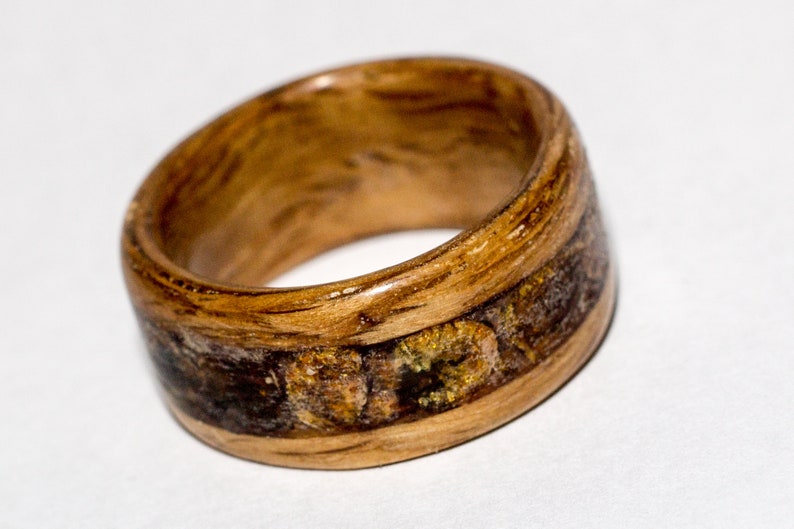 Bentwood ring with amber inlay image 6