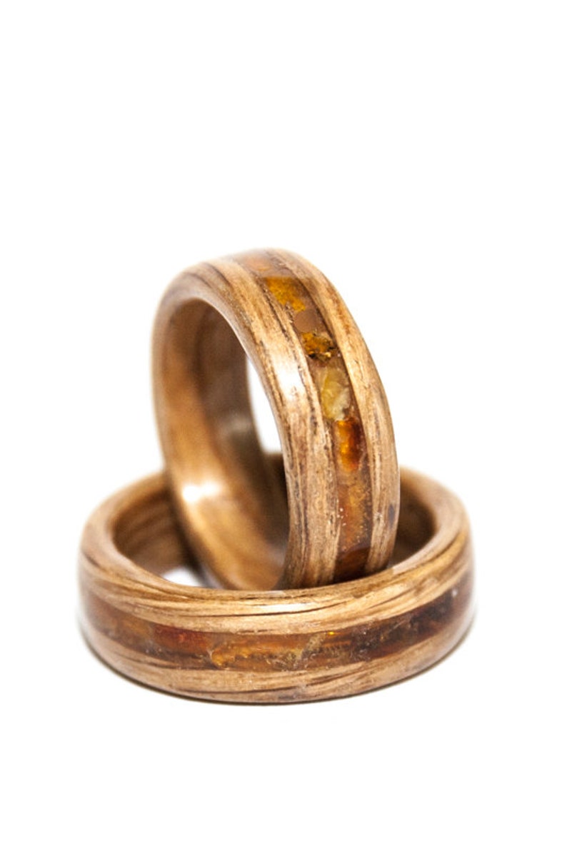 Bentwood ring with amber inlay regular amber