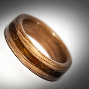 Bentwood ring with amber inlay image 2