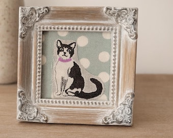 Framed Cat Art: Shabby Chic Textile, Vintage Style Decor