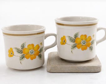 Mikasa Hallkraft Splendrous Coffee Cups Set of 2– Vintage Orange Floral Ceramic Mugs