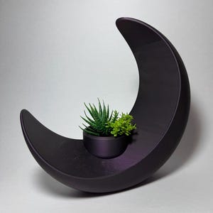 3D Printed Crescent Moon Planter – Modern Lunar Pot for Succulents & Home Décor