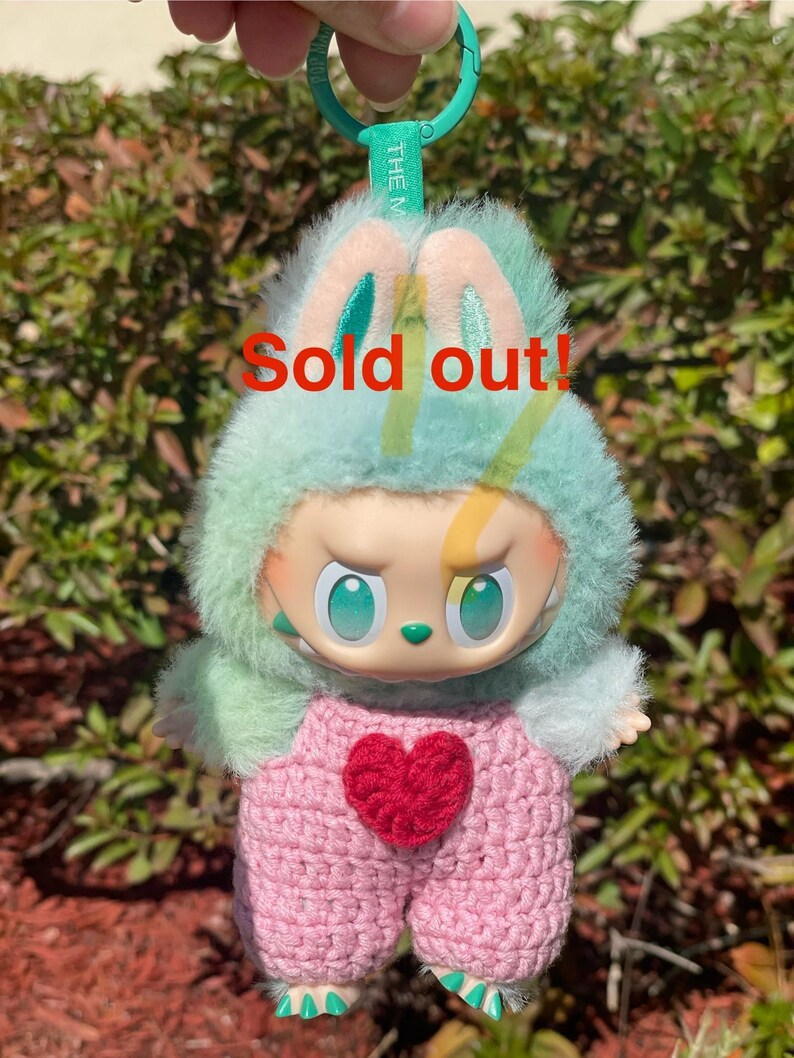 Crochet pink jumpsuit : pink and red Labubu doll outfit for 17 cm Labubu Jumpsuit with heart