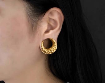 Golden Saddle Meteor Moon Ear Weights – Western Statement Stretching Jewelry, Crescent Moon Earrings for Men & Women, PRICE PER SINGLE