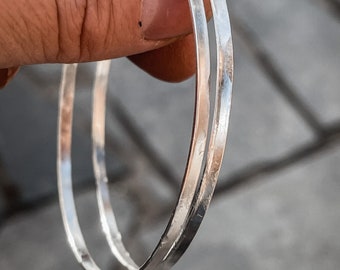 Klassische Gehämmerte Creolen - Sterling Silber Creolen in Mittelgroß, Groß und XL, Minimalistischer Schmuck für jeden Tag - Handgemachte Hoops Geschenk
