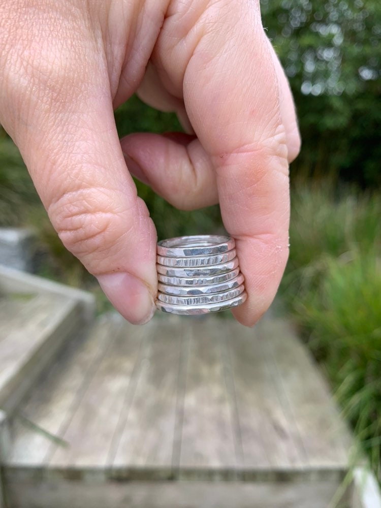 Anello Nuziale O Anello Impilabile A Fascia Semicircolare In Argento Sterling Plain Jane Da 2,5 Mm: Anelli Impilabili Sottili, Semplici Ed Eleganti - Italia - Foto 5