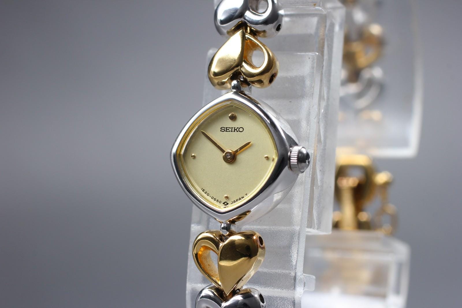 セイコー 1E20-6240 2p ストーン 石付き セイコー 1E20-6240 2p