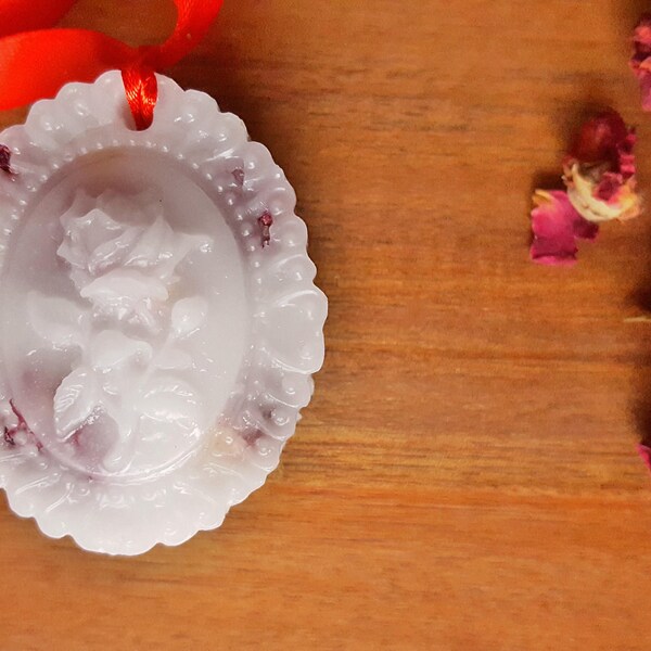 Air freshener rose and cedar wood scent / Vintage decor wardrobe freshener or drawer scent / Home scent / Housewarming gift / Original gift