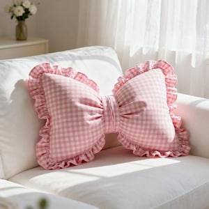 Schleife Rüschen Kissen Schnittmuster | Cottagecore Schleifen Kissen Muster | Gingham Karos Rüschen Kissen | PDF Nähanleitung für Anfänger | Gemütliches Dekokissen