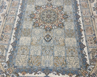 Oval Persian Style Rug 5x8: Intricate Floral Medallion Design