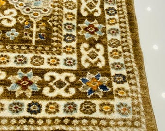 5x8Golden Medallion Prayer Sajjada