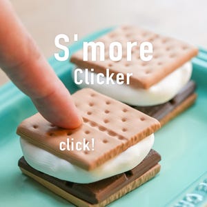 スモアクリッカー – ストレス解消のための3Dプリント製フィジェットトイ、おやつ好きへの可愛いギフト、楽しいデスクアクセサリー