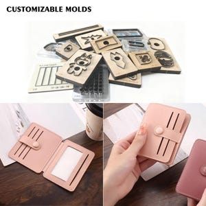 Puede incluir: La imagen muestra una colección de moldes personalizables y varias carteras rosas. Los moldes son de madera y plástico, con varias formas y diseños. Las carteras son de cuero rosa y tienen un cierre de botón.