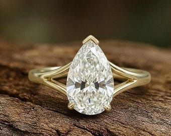 Anillo de oro amarillo de 14 k con diamantes en forma de pera, enorme anillo de compromiso de moissanita de 5 quilates con corte de pera, banda de caña dividida con corte de pera, anillo de compromiso con forma de pera.