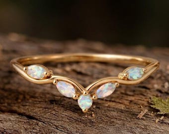 Alianza de boda antigua con ópalo de talla marquesa, alianza curva única de oro rosa, anillo de boda vintage con ópalo de fuego, anillo de compromiso nupcial personalizado.