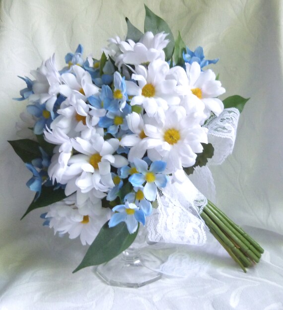 daisy bridesmaid bouquet