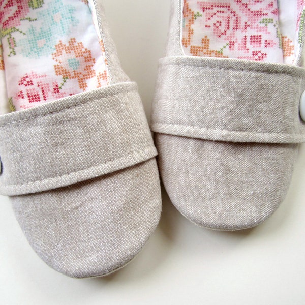 SALE - Women's Slippers - Flax Linen with Rose Cross-Stitch Print Cotton House Slippers with Decorative Straps and Buttons