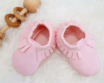 Lil' Papoose Moccasins: Baby Moccasins Pattern, Soft Soled Shoes Pattern