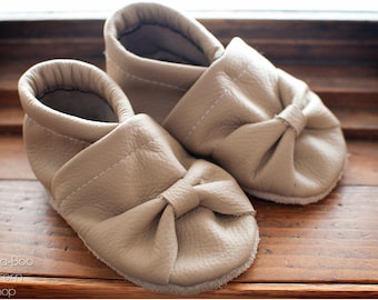 Tiny Toes Soft Sole Shoes Pattern: Baby Booties, Crib Shoes, Soft Sole Shoes