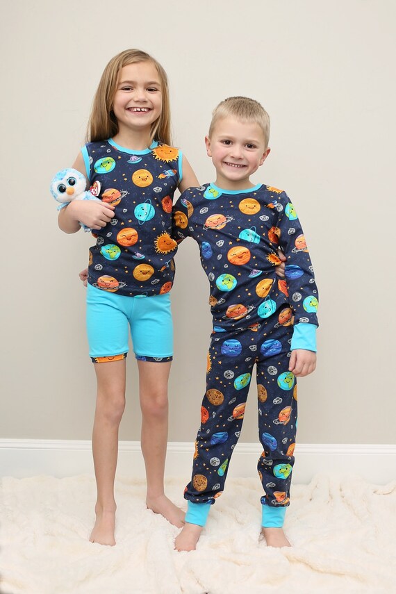 Alex and Anna Pajamas PDF Sewing Pattern: Pajamas PDF Sewing