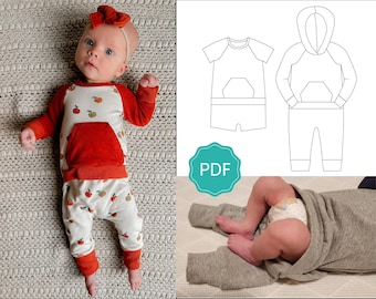 Op de afbeelding: Een PDF-patroon voor een baby romper met een capuchon. Het patroon omvat maten van prematuur tot 4T. De afbeelding toont een baby die een vergelijkbare romper draagt met een rode en witte appelprint.