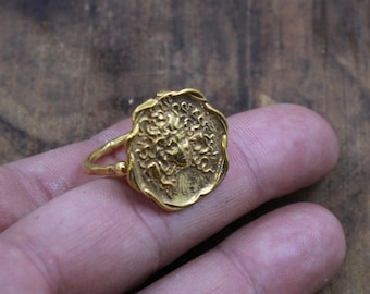 Handgemaakte bronzen medusa-muntring – oude Romeinse stijl, sterlingzilveren band