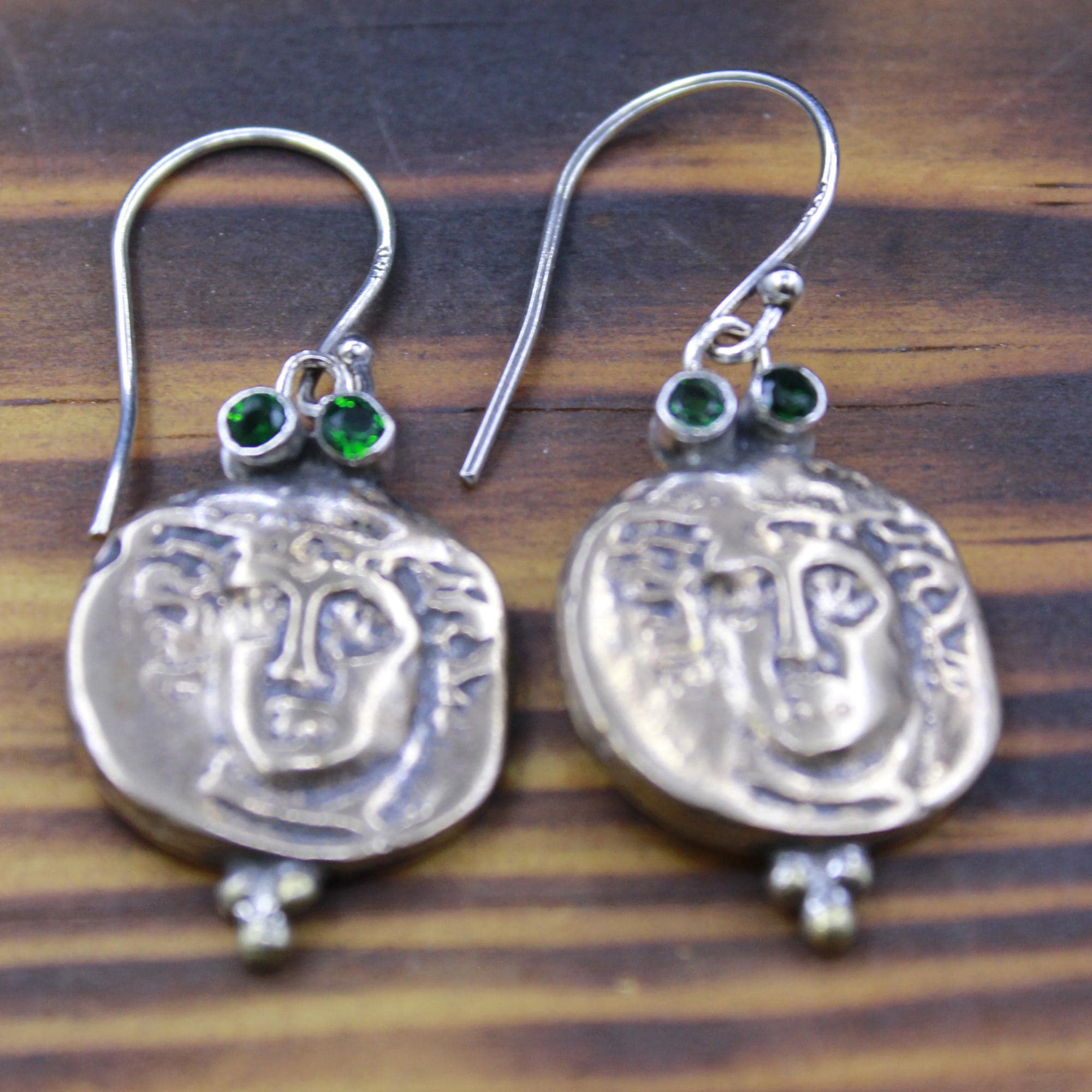 ハンドメイドのアポロンブロンズコインインタリオイヤリング：古代ローマブロンズ、スターリングシルバー