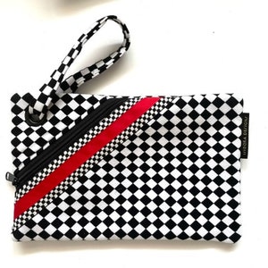 Checkered flag wristlet, Racing speed theme , Racing flag pattern wristlet, Gift motorsport lovers, Speed flag wristlet purse, Ready-to-Ship image 1