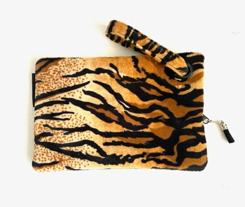 Tiger Faux Fur wristlet, Tiger clutch, tiger print purse, Holiday gift wristlet, Birthday present, purse faux fur image 3