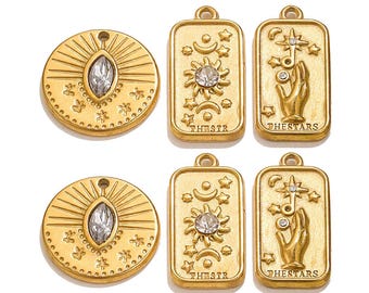 Lote de 5 dijes de cartas del Tarot de acero inoxidable chapados en oro que no se deslustran. Suministros para hacer collares con etiquetas de Tarot. Ideas para crear y regalar. CY-2116
