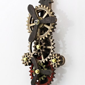 Kinetic Vertical Prop Gear Pendant #6005A - Steam punk