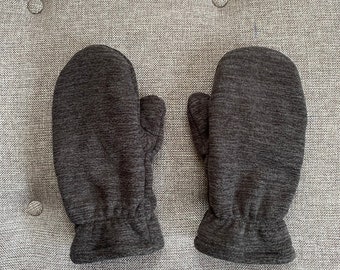 Double layer fleece mittens in a dark grey stripey fabric