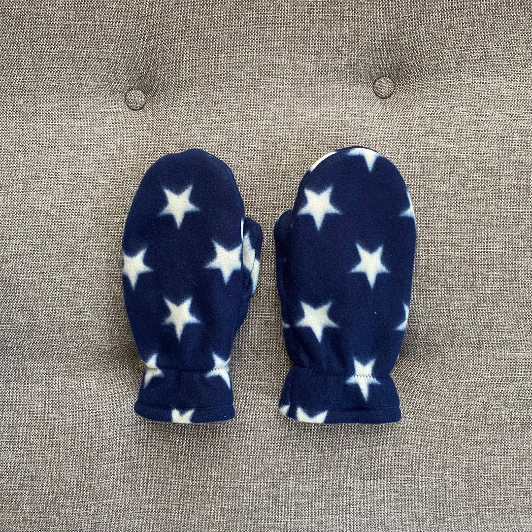 Double Layer Fleece Mittens in Pattern of White Stars on Navy Blue
