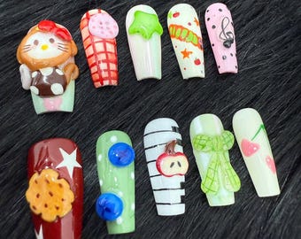 Uñas postizas de dibujos animados: set de uñas 3D con frutas pastel