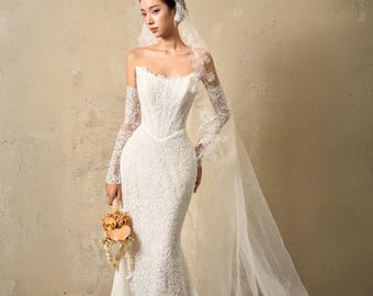 Robe de mariée sirène en dentelle à manches longues | Robe de mariée ajustée à épaules dénudées | Élégante robe de mariée personnalisée en dentelle française