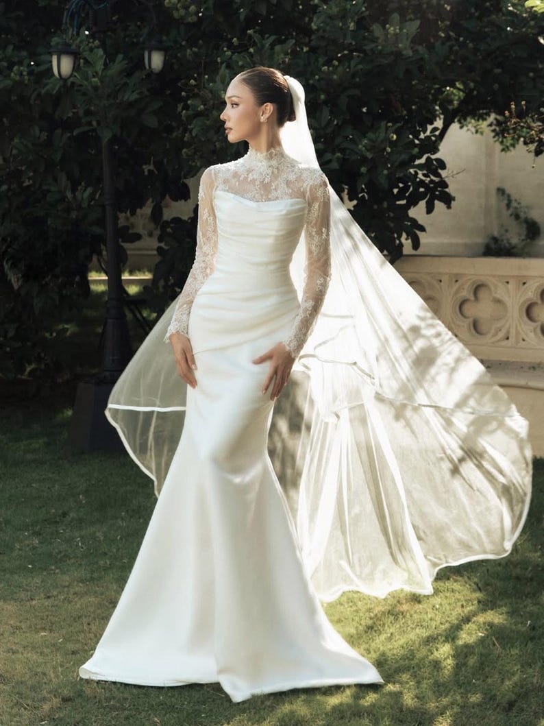 Élégante robe de mariée sirène en satin avec haut en dentelle amovible Robe de mariée à manches longues Robe de mariée minimaliste image 5