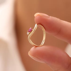 Solid Gold Wave Ring: Red Stone Accent, Modern Stacking Band