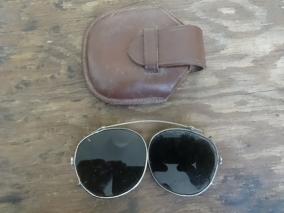 Vintage French Cased Sun Lenses Sunglasses covers for reading glasses spectacles optical aids circa 1950-60's / EVE of Europe