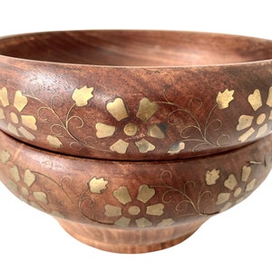 Vintage Indian Brass Inlaid Wooden Bowls Stackable Stand Display Brown Serving Bowl Platter Dish c1990&#39;s / EVE