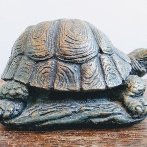 Vintage French Plaster Tortoise ornament decorative figurine circa 1980-90&#39;s / EVE of Europe