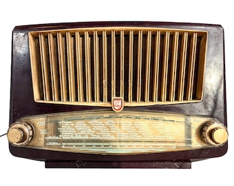 Vintage French Philips Radio Philips Wooden Bakelite Cased Case Speaker Movie Prop Project Display Period Piece circa 1950-60's / EVE