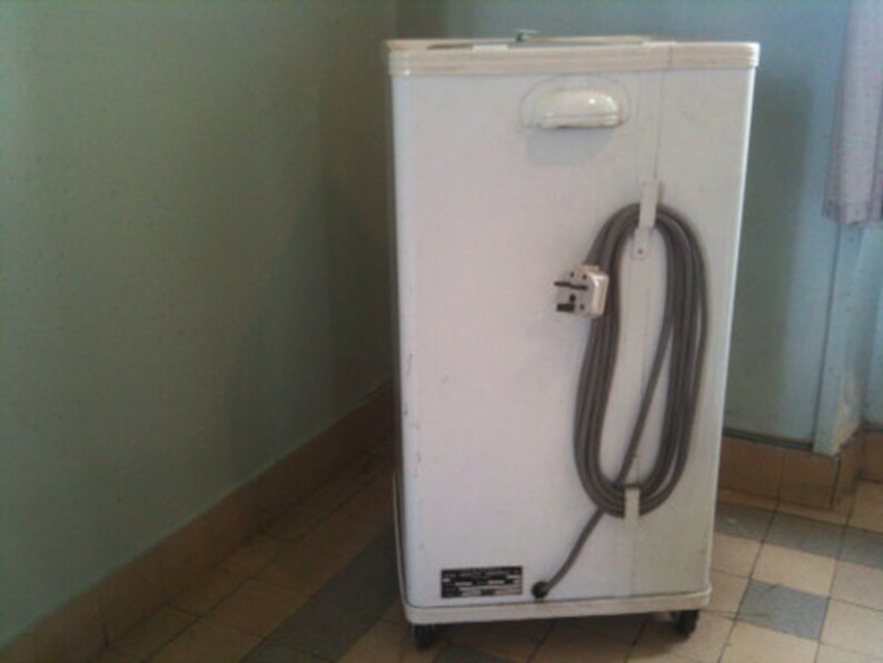 Vintage English Acme Spin Dryer Clothes Washing Laundry Drying image 2