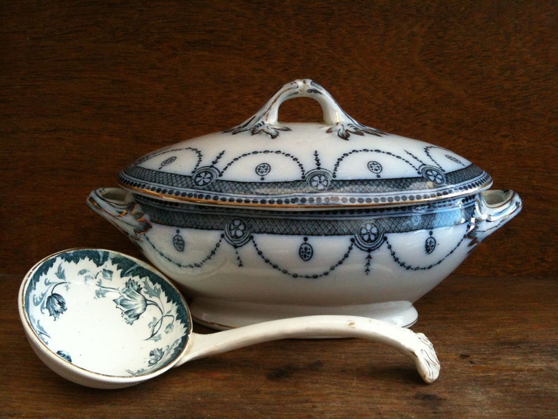 Antique English Blue and White Terrine Bowl with Mismatched Ladle circa 1910's / EVE of Europe image 1