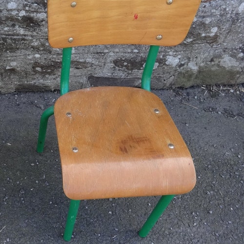 Lovely French Vintage Child Chair Green Metal Ref T21/35a-j Lovely French Vintage Child Chair Green Metal Ref T21/35a-j