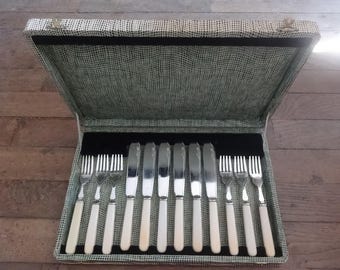 Vintage English HF & Co EP EPNS Silver Plated Bone Like Handled 6 Knifes Forks Cutlery Flatware Silverware Boxed Set c1950'sEVE of Europe