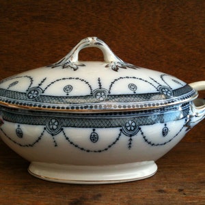 Antique English Blue and White Terrine Bowl with Mismatched Ladle circa 1910's / EVE of Europe image 2