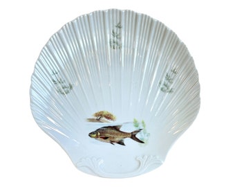 Vintage French Porcelain Shell Shaped Fish Decorated White Dinner Plates Plate Ceramic Large SOLD INDIVIDUALLY circa 1970-80&#39;s / EVE